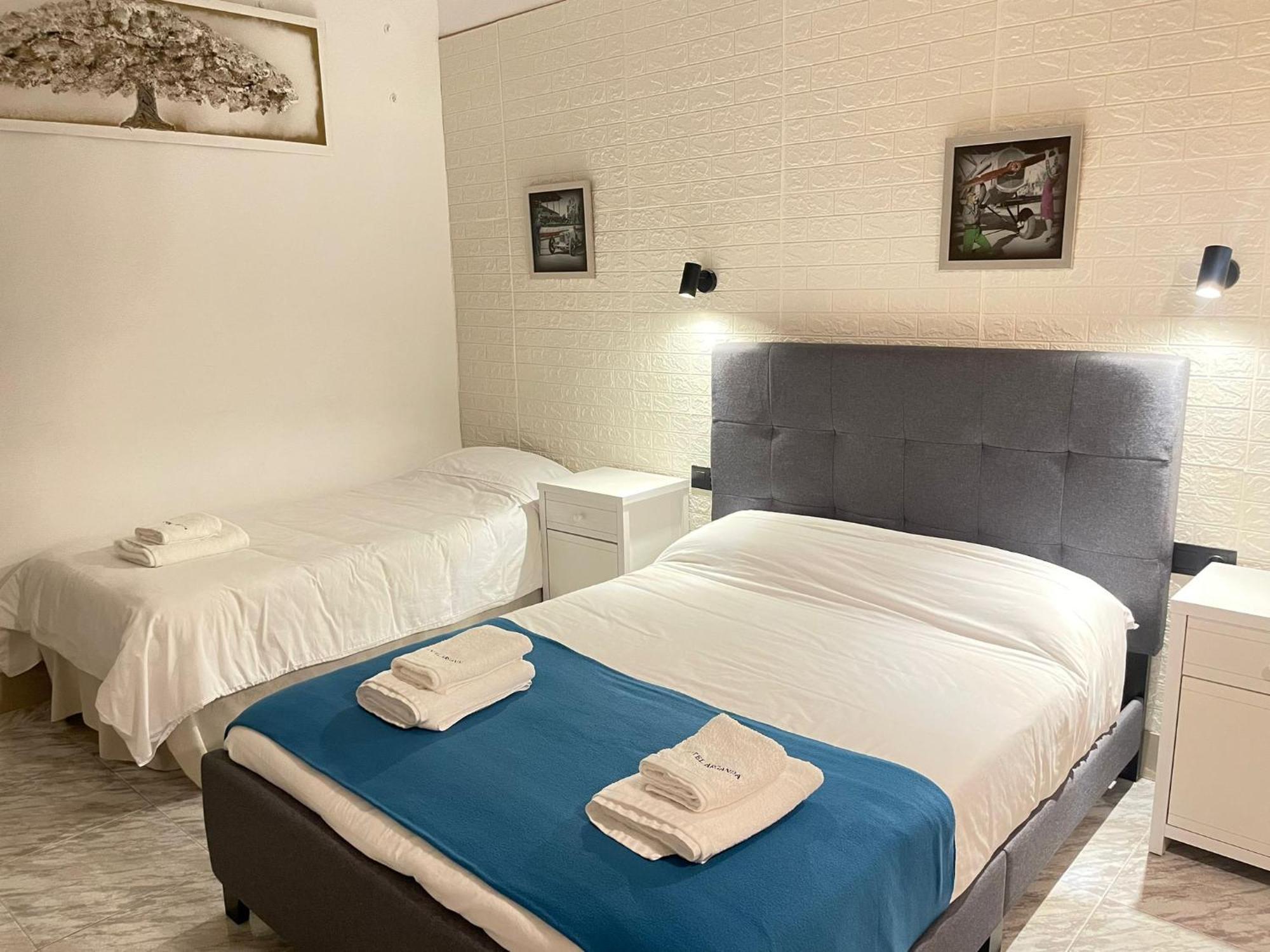 Hotel Arganda Arganda Del Rey Esterno foto